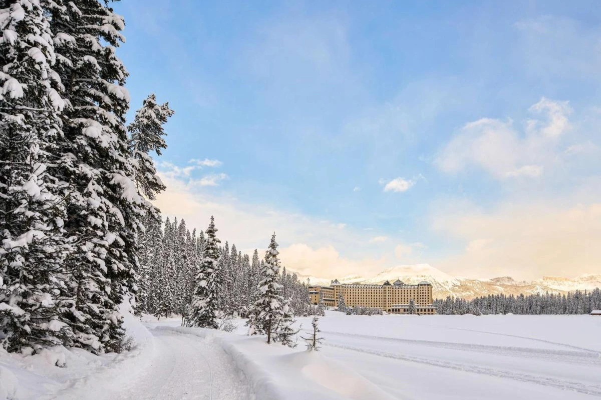 Fairmont Chateau Lake Louise - Hotel Photo 1