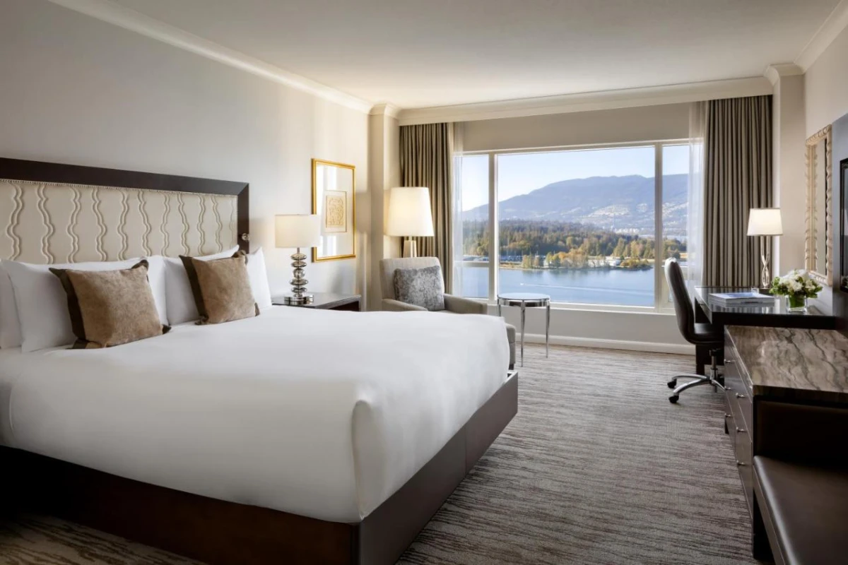 Fairmont Waterfront Hotel - Hotel Photo 3