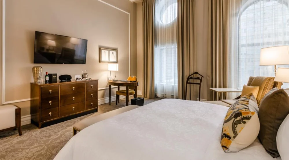 Classic Room One King Bed City View at Hotel Birks Montreal