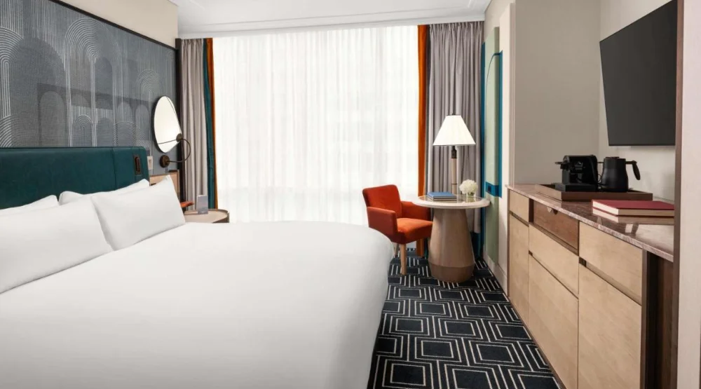 Superior King Room at Sofitel Montreal Golden Mile