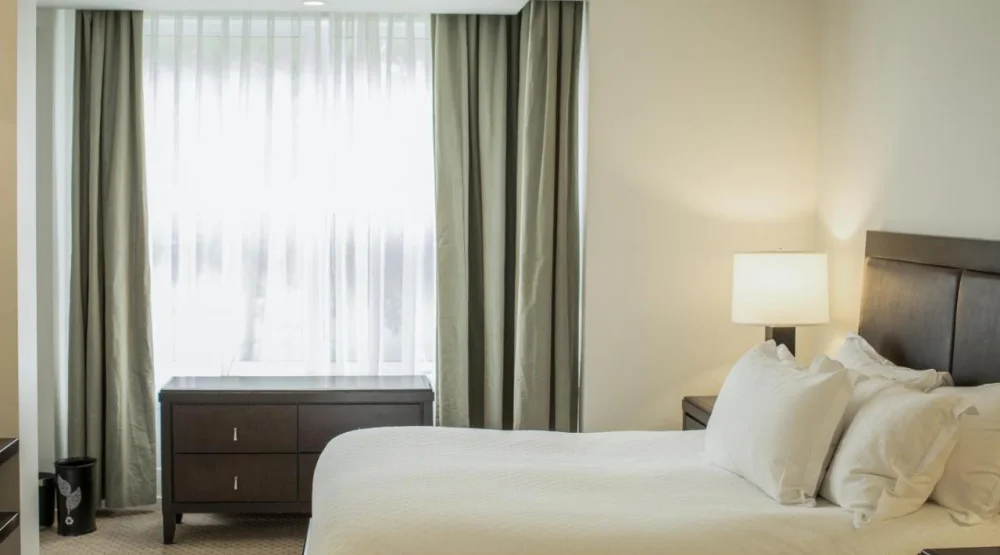 Urbania Suite One King (accès Au Salon Vip) at Le Bonne Entente Hotel