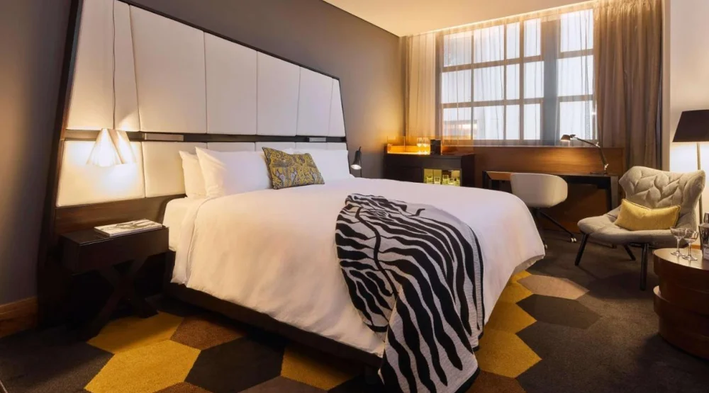 Qt Deluxe King Room at QT Sydney