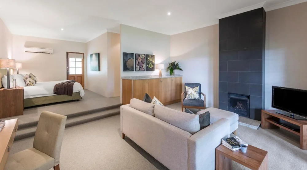 King Spa Terrace at Spicers Vineyards Estate