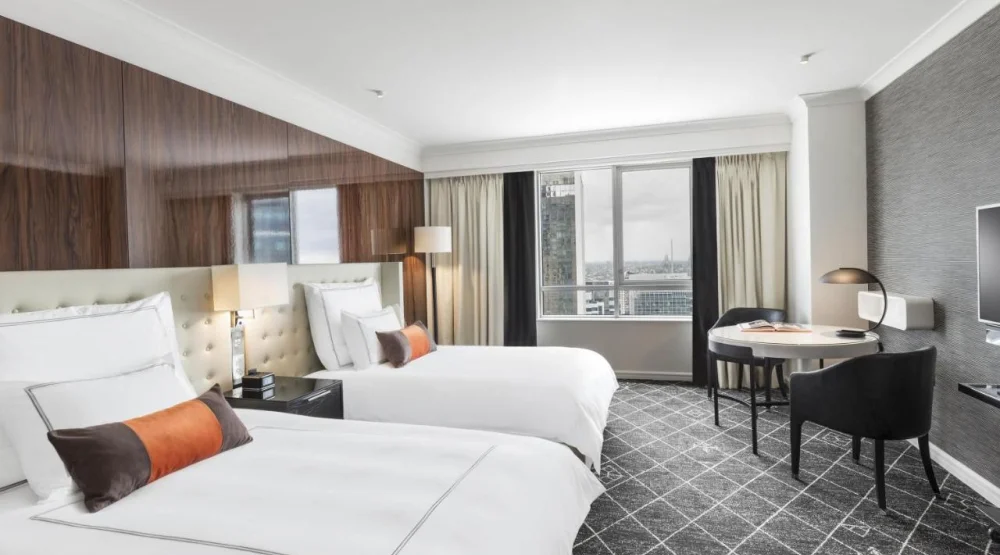 Premier Twin Room at Swissotel Sydney