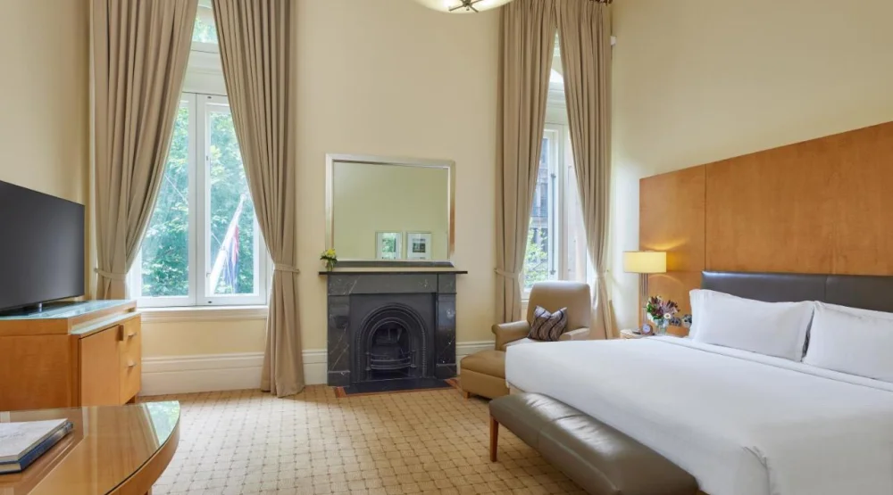 Heritage Superior King Room - Low Floor at The Fullerton Hotel Sydney