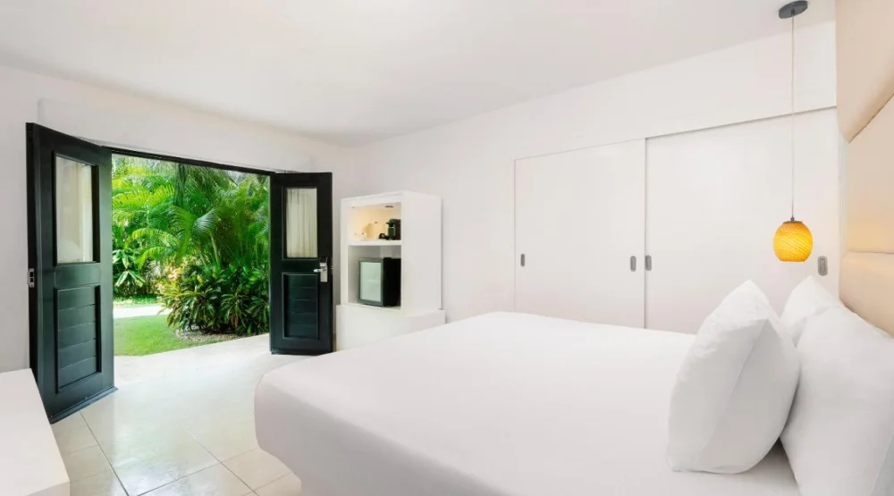 Deluxe Garden View at Desire Riviera Maya Resort