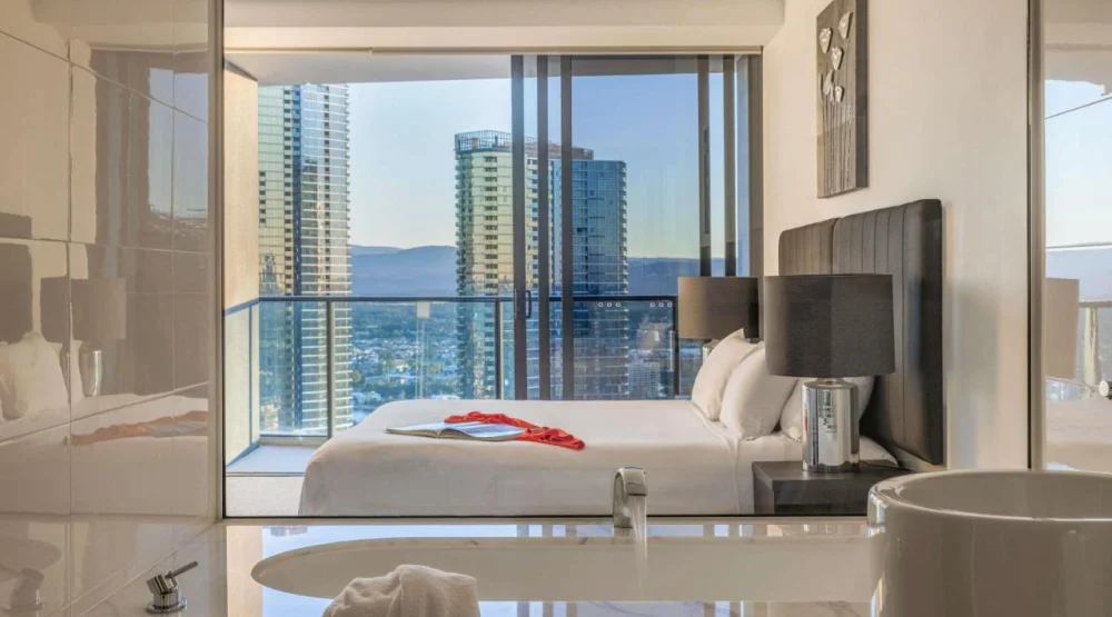 Three Bedroom Sky Home at Peppers Broadbeach