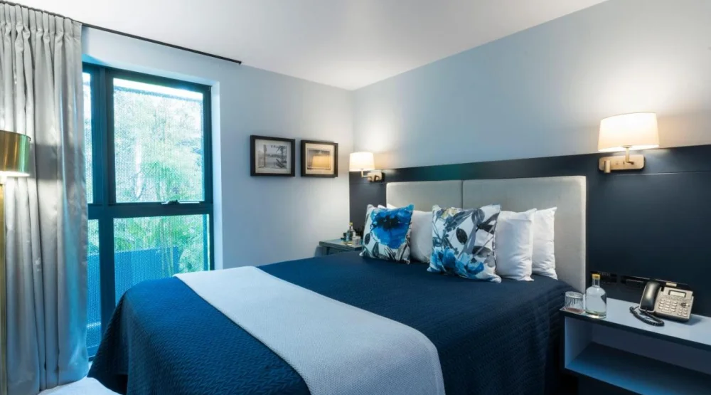 Executive Queen Room at Spicers Balfour Hotel