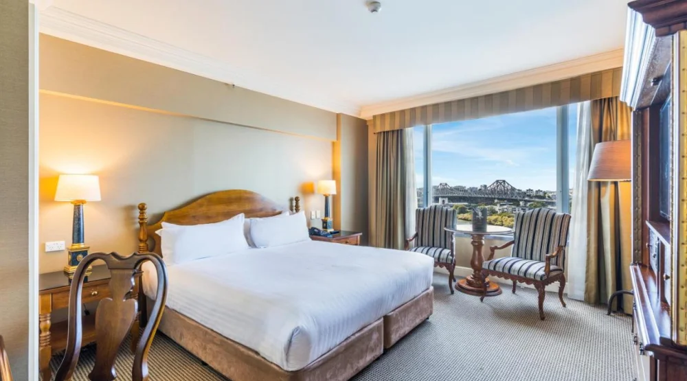 Deluxe Room with River View at Stamford Plaza Brisbane