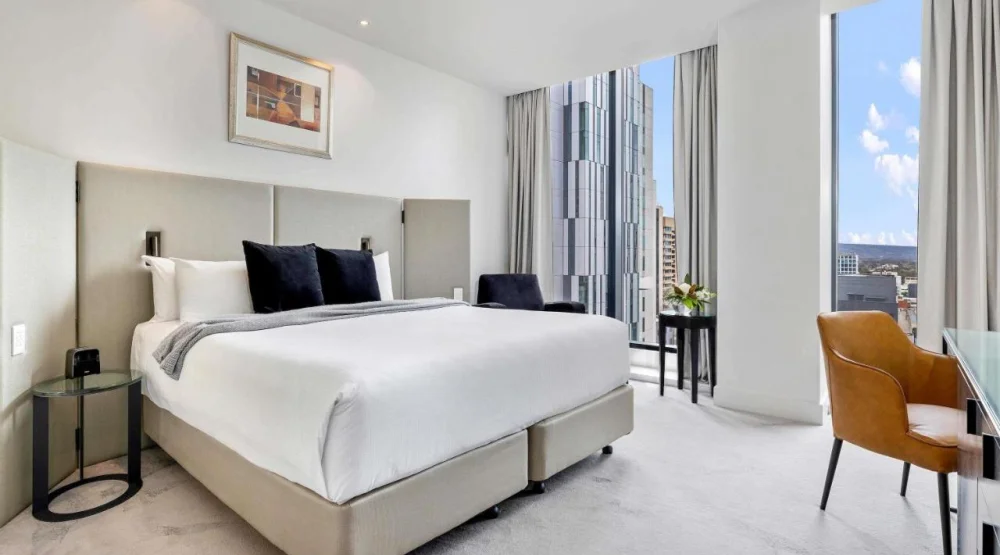 Peppers Guest Room at Peppers Waymouth Hotel