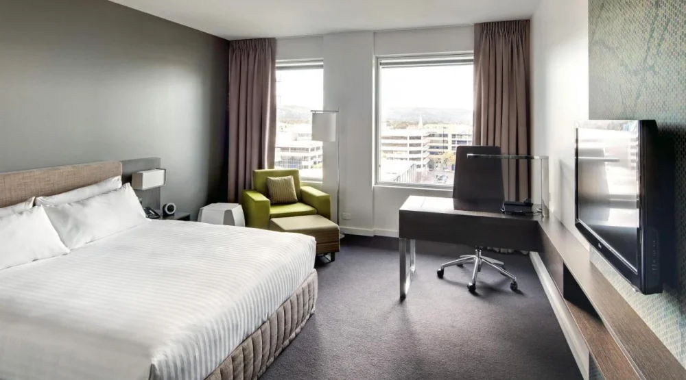 Deluxe King Room with City View at Pullman Adelaide