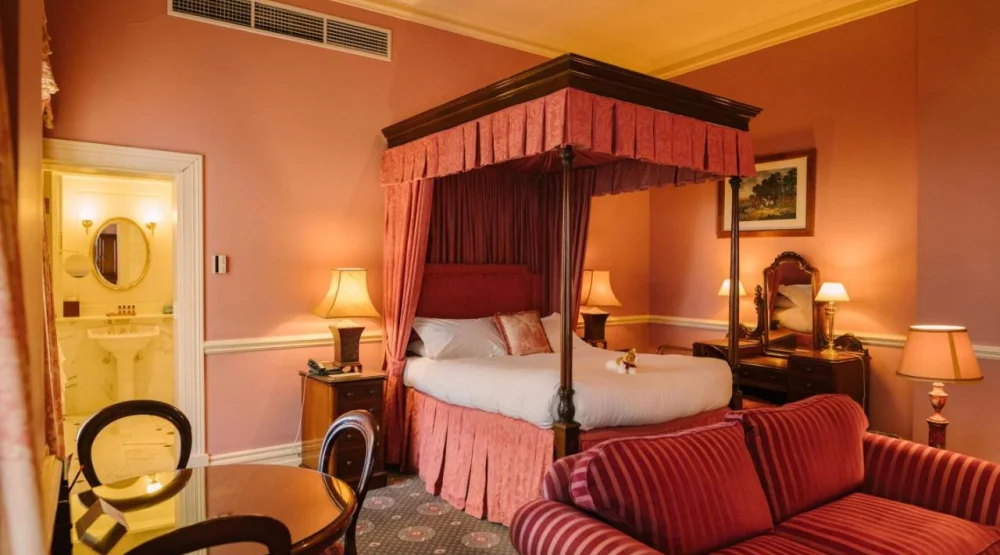 Stable Suite at Chateau Yering