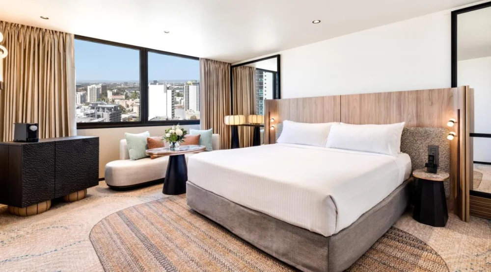 Deluxe King Room at Pan Pacific Perth