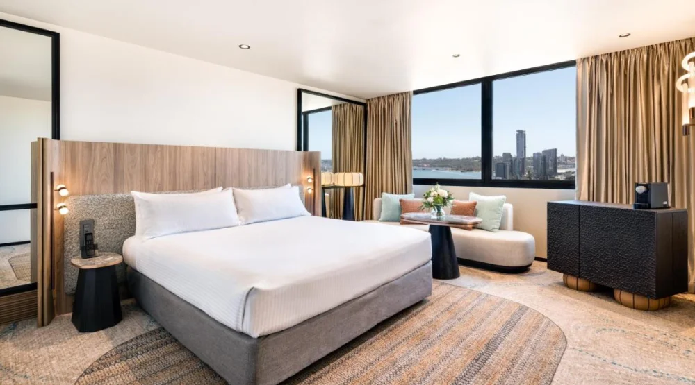 Premier Riverview King Room at Pan Pacific Perth