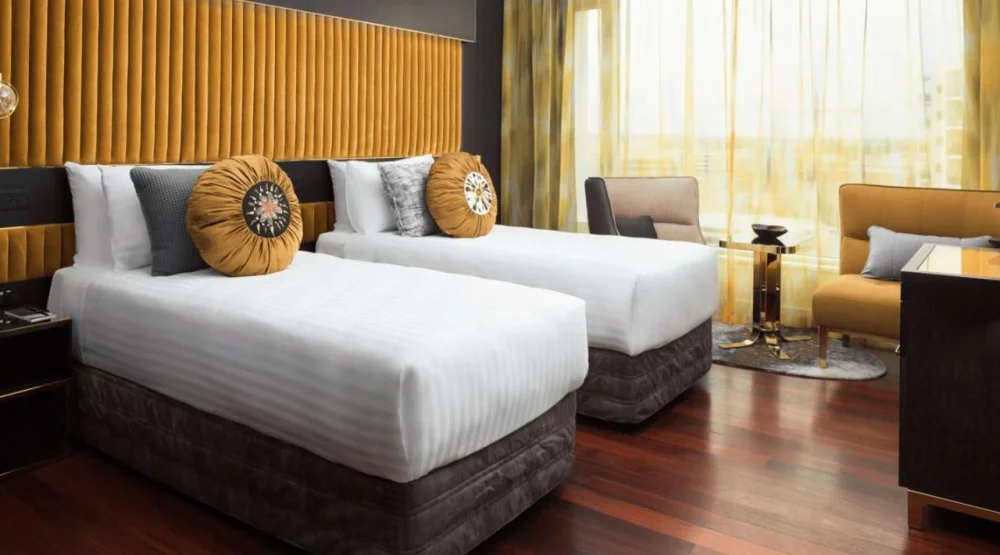 Deluxe Twin Room at QT Perth