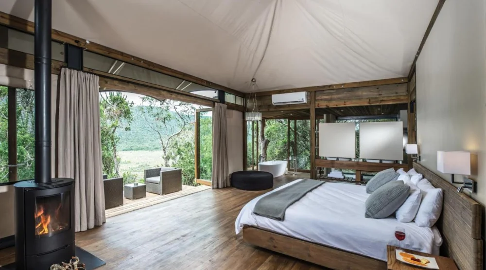 Luxury Tent at Kariega Game Reserve Settlers Drift