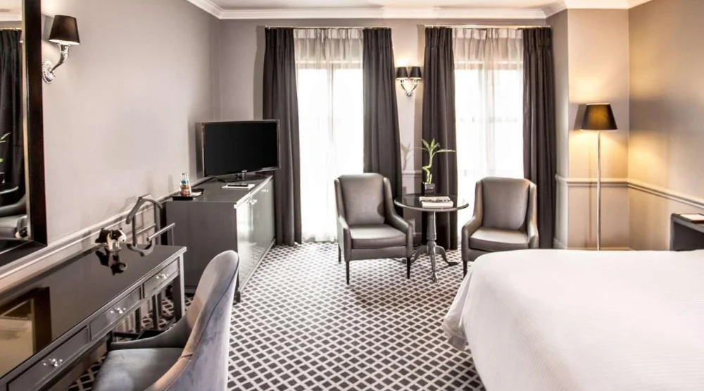 Deluxe Room King Bed at 54 On Bath