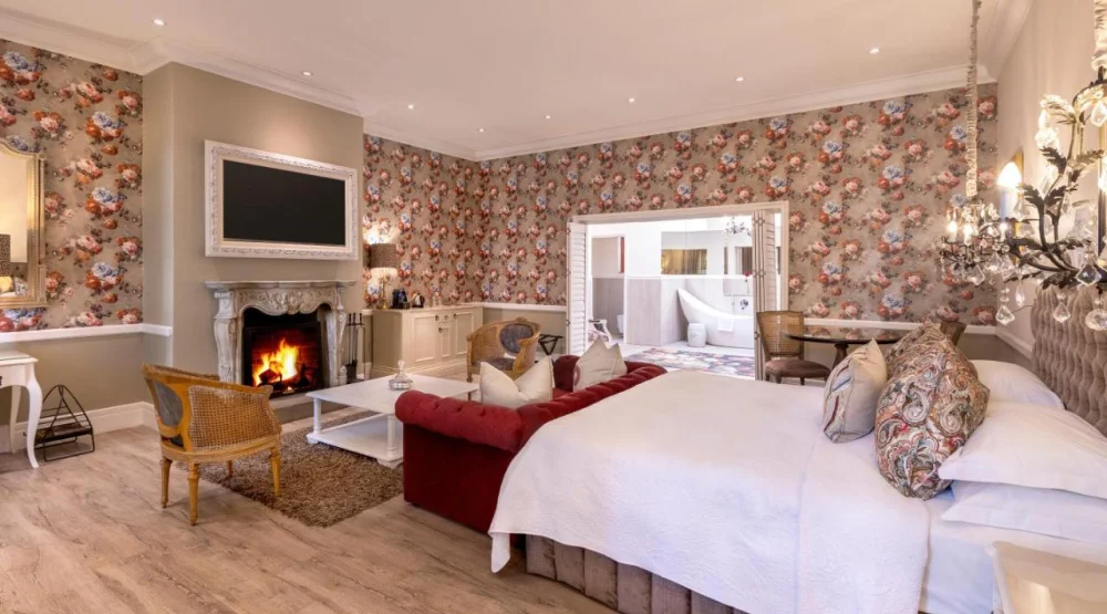 Courtyard Suites at Fairlawns Boutique Hotel & Spa