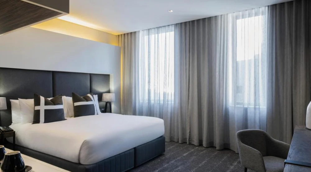 Luxury Double Room at The Capital 15 on Orange