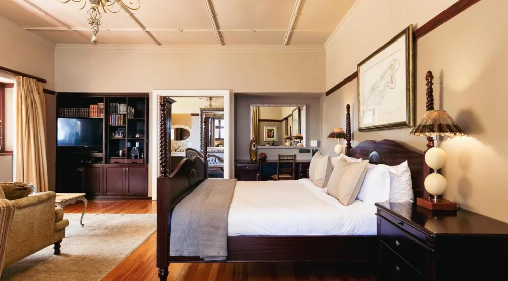 Junior Suite with Sea View at Camps Bay Retreat