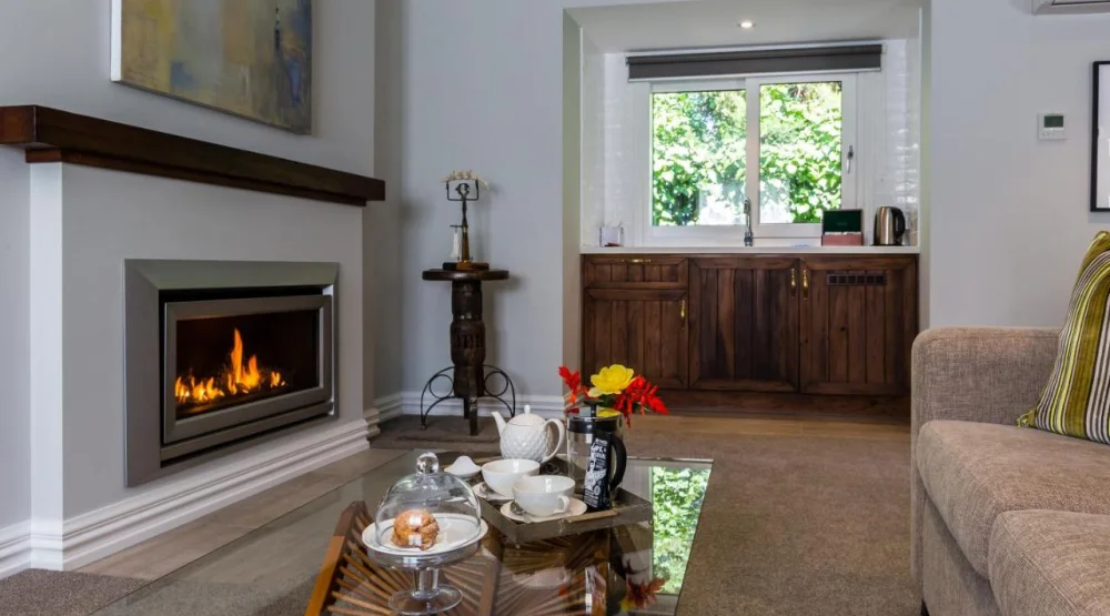 Cottage Deluxe Suite at Mangapapa Hotel