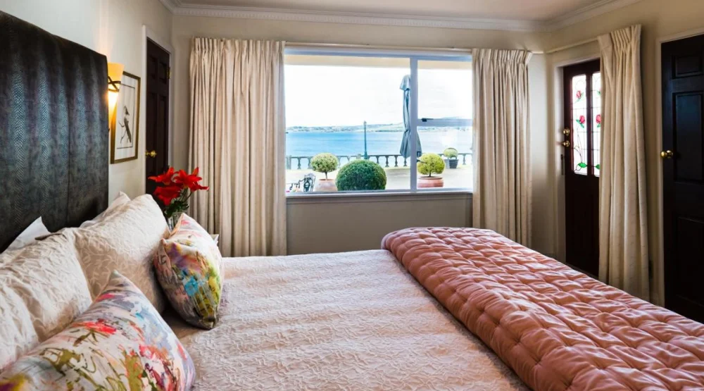 Lake View Lodge Suite at On The Point Lake Rotorua