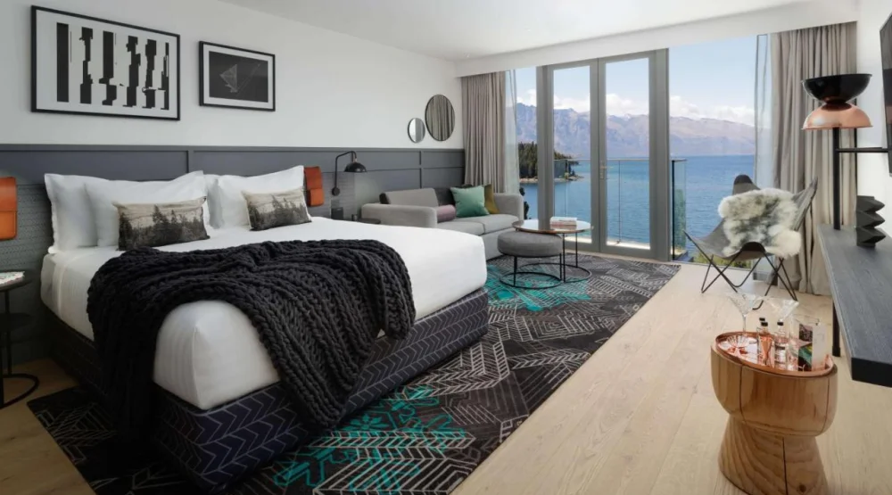 Qt Remarkables Lakeview King at QT Queenstown