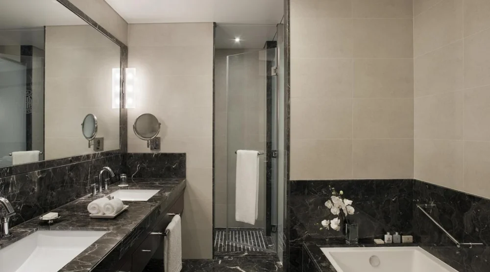 Suite with City View at Alvear Art Hotel