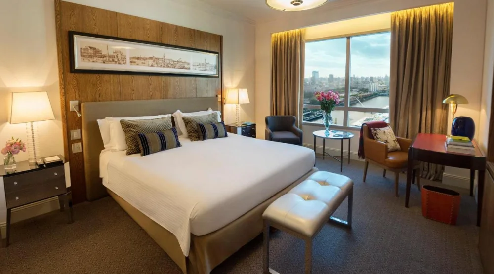 Deluxe Double Or Twin Room with City View at Alvear Icon Hotel