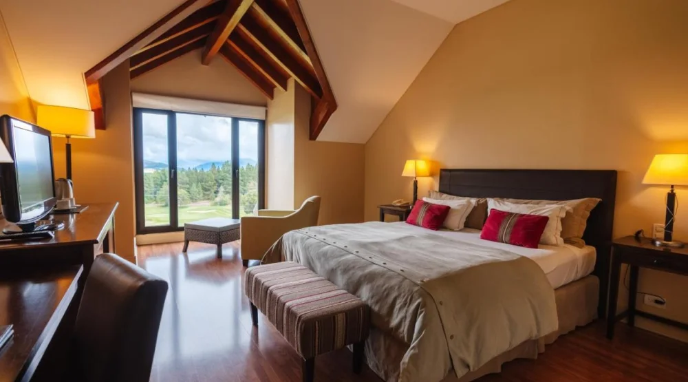 Golf Junior Room at Loi Suites Chapelco Hotel