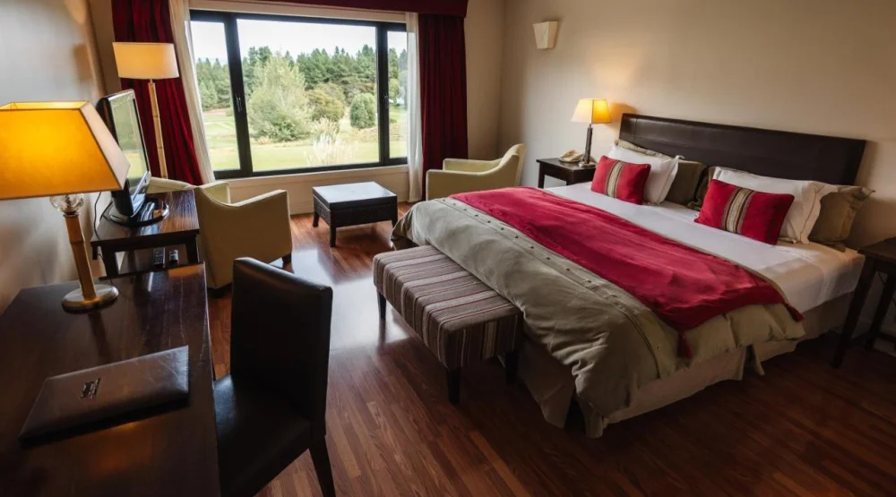 Golf Superior Studio at Loi Suites Chapelco Hotel