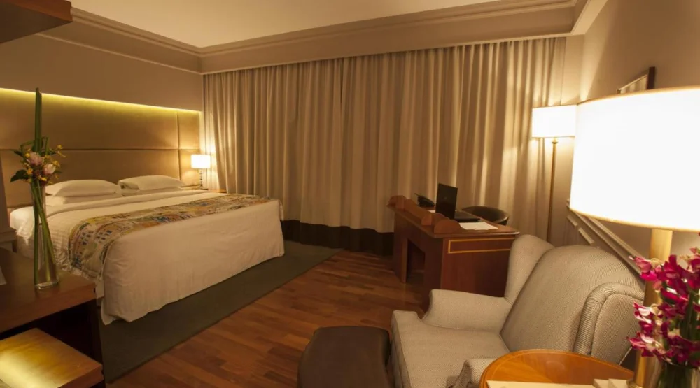 Queen Suite at Gran Estanplaza Berrini