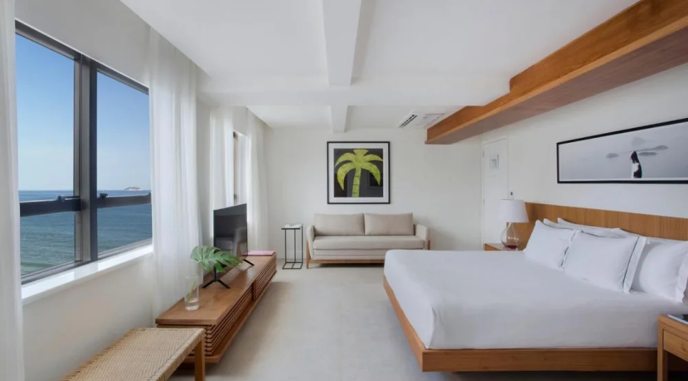 Suite with City View at Janeiro Hotel