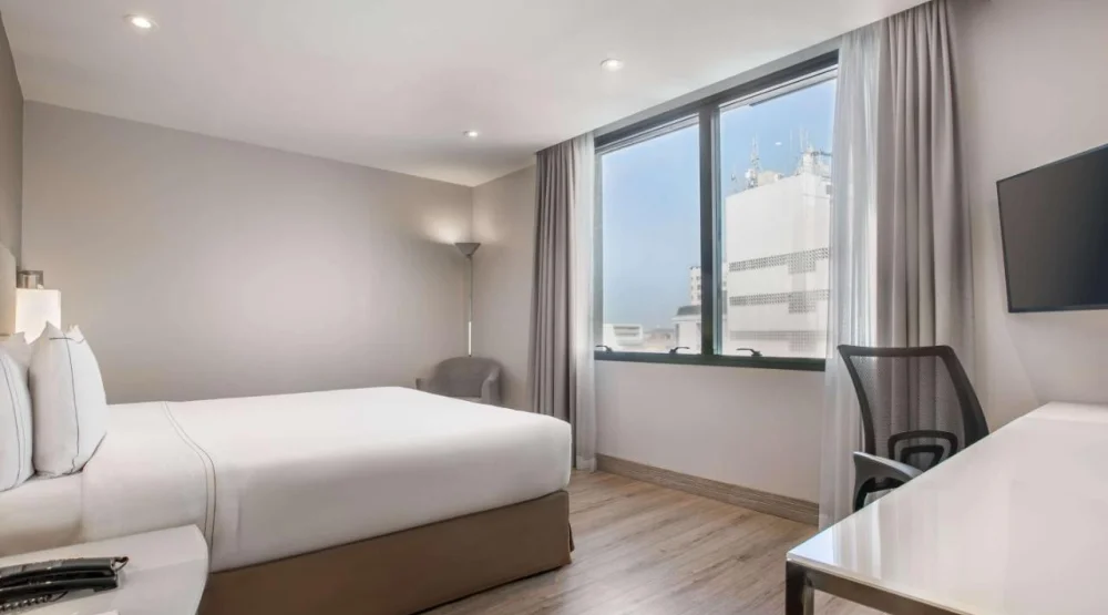 Premium Queen Room at Melia Paulista