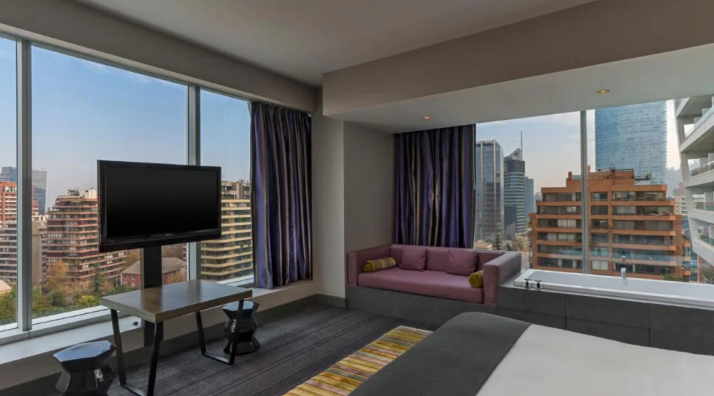 Cool Corner, Guest Room, One King, City View at W Santiago