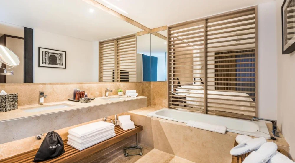 Preferred Club Junior Suite Ocean View Double at Dreams Karibana Cartagena Golf & Spa Resort