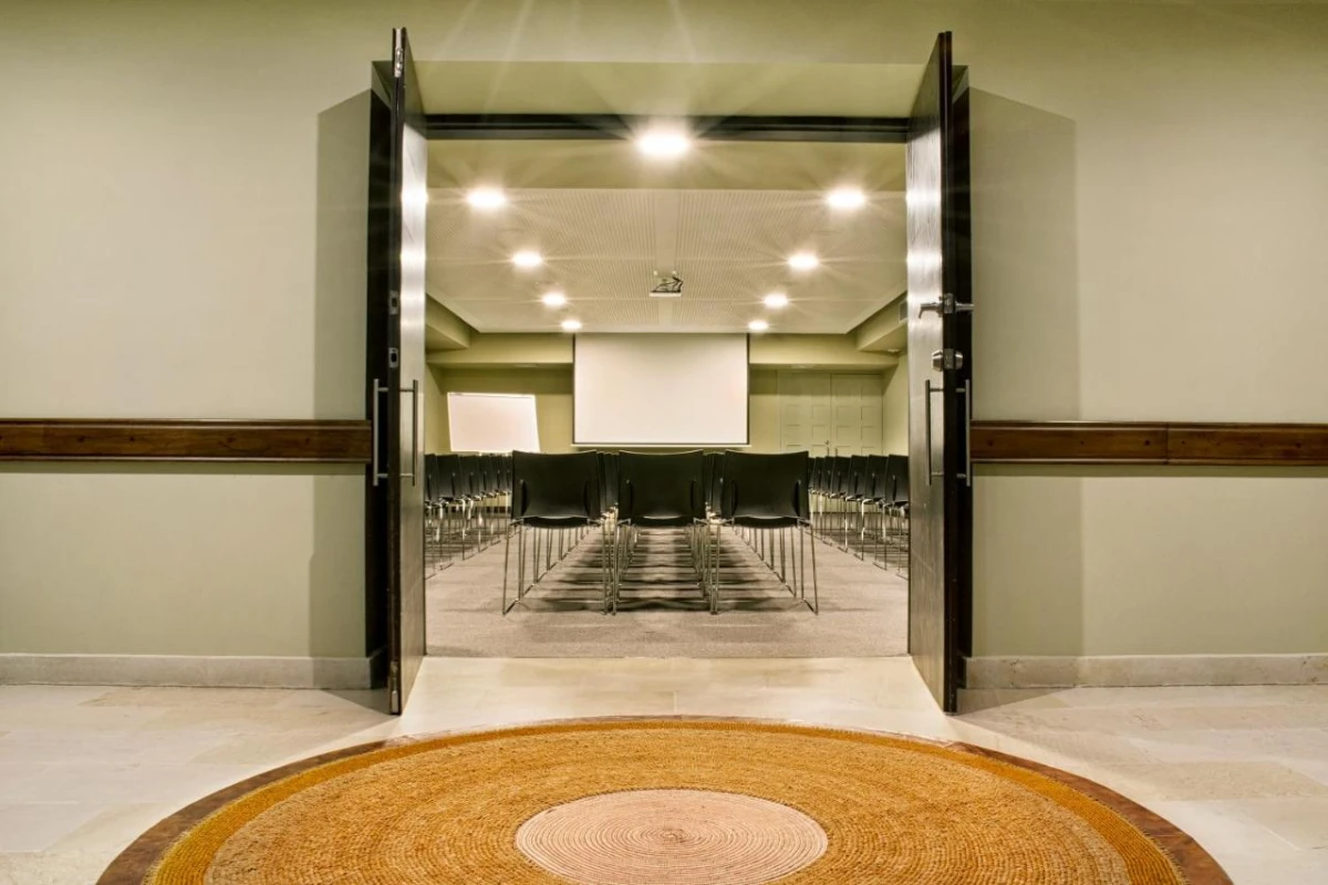 Movich Casa Del Alferez - Hotel Photo 5