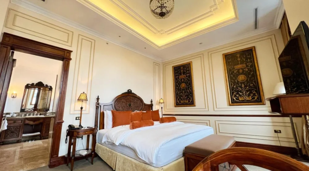 Suite with City View at Plaza Grande Quito