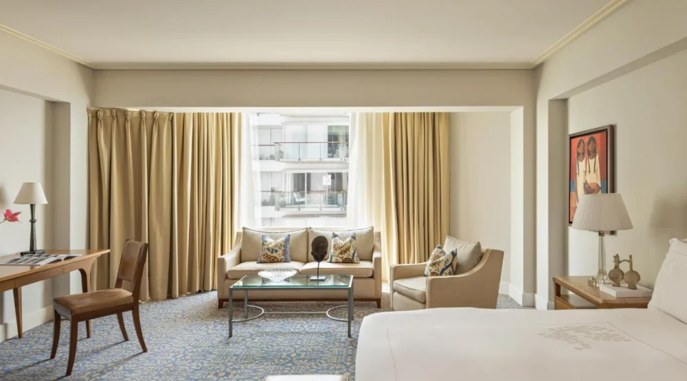 Deluxe Junior Suite at Miraflores Park A Belmond