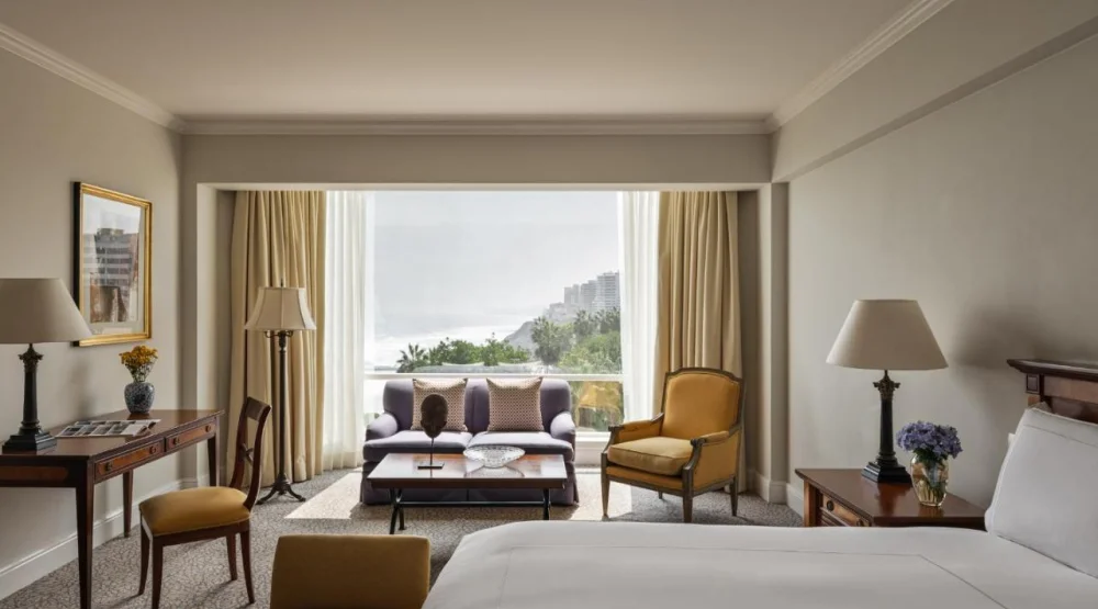 Junior Suite with Ocean View at Miraflores Park A Belmond