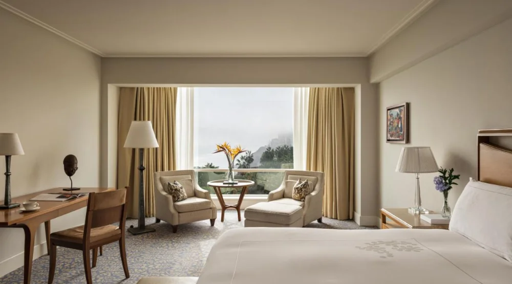 Deluxe Junior Suite with Ocean View at Miraflores Park A Belmond