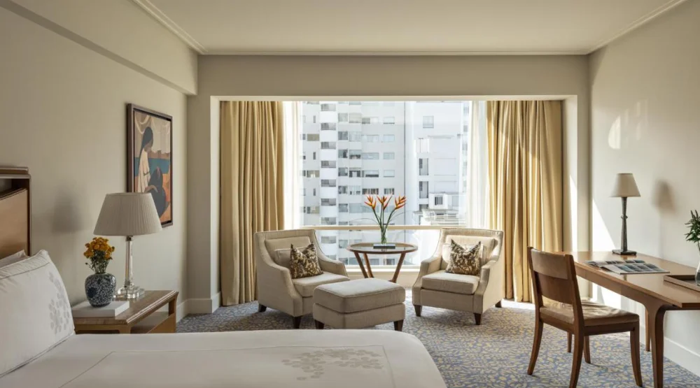 Junior Suite Club at Miraflores Park A Belmond