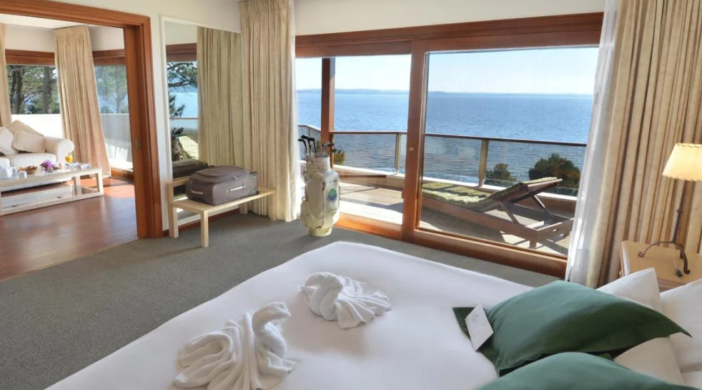 Suite at Hotel Del Lago Golf & Art Resort