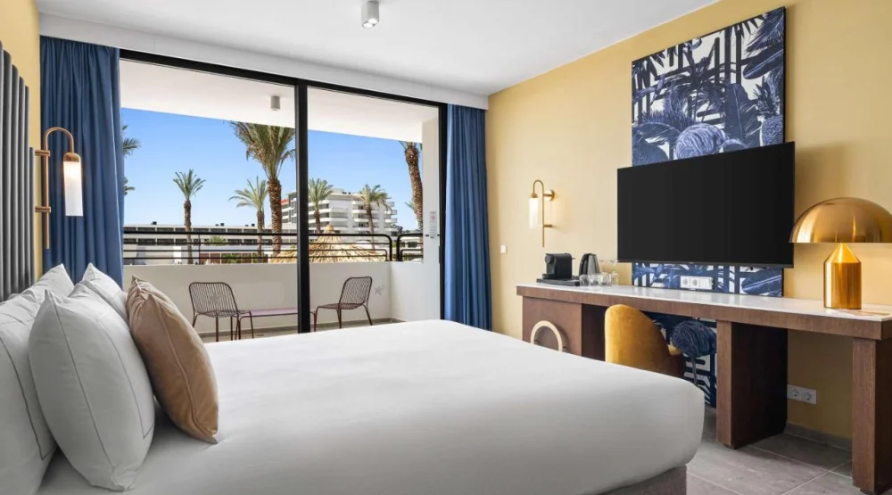 Deluxe King Room - Partial Ocean View at The Rif at Mangrove Beach Corendon Curacao