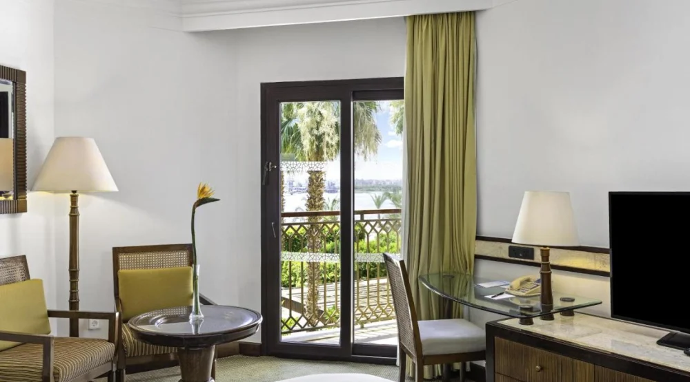 Guest King Room with Partial River View at Hilton Luxor Resort & Spa