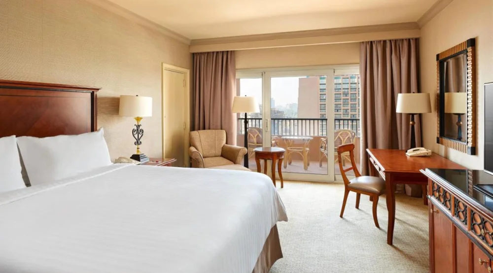 Deluxe Room, One King, Balcony at Cairo Marriott Hotel & Omar Khayyam Casino