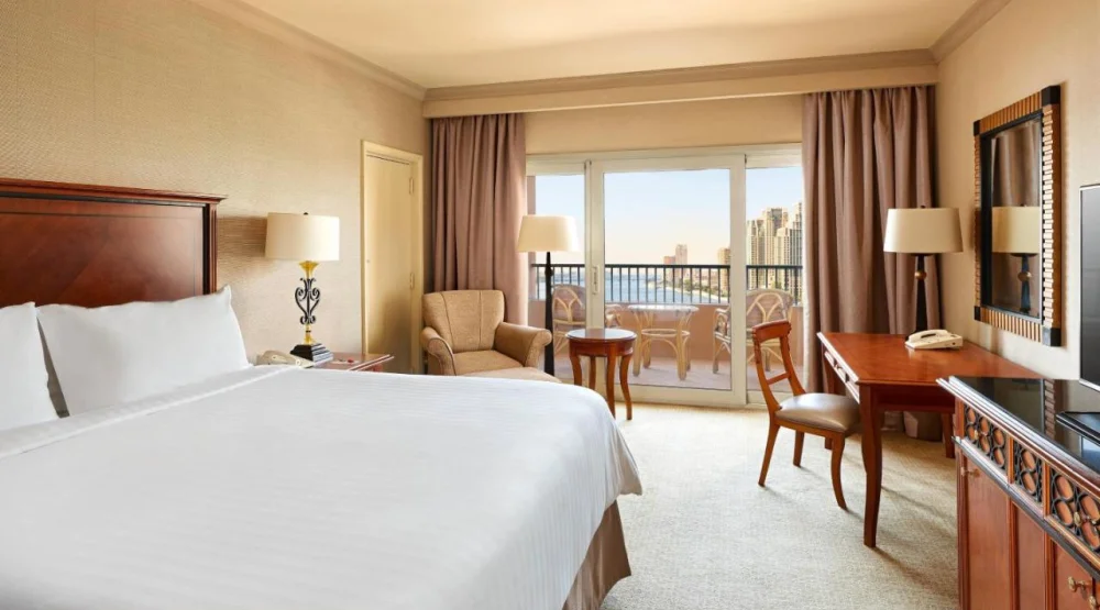 Deluxe Nile View Room, One King, Balcony at Cairo Marriott Hotel & Omar Khayyam Casino