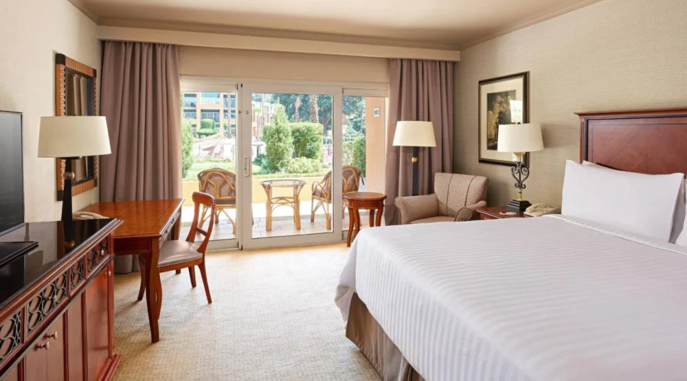 Deluxe Garden Room, One King, Balcony at Cairo Marriott Hotel & Omar Khayyam Casino