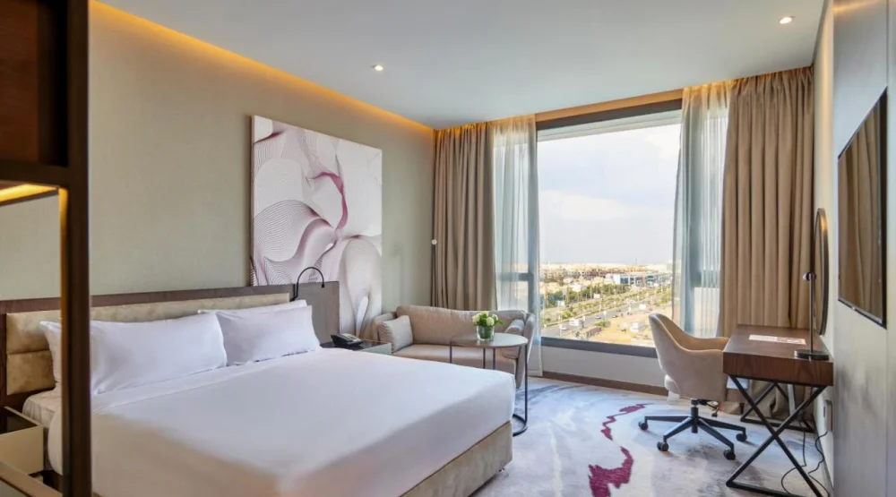 Standard King Room - Club Floor at Crowne Plaza West Cairo Arkan