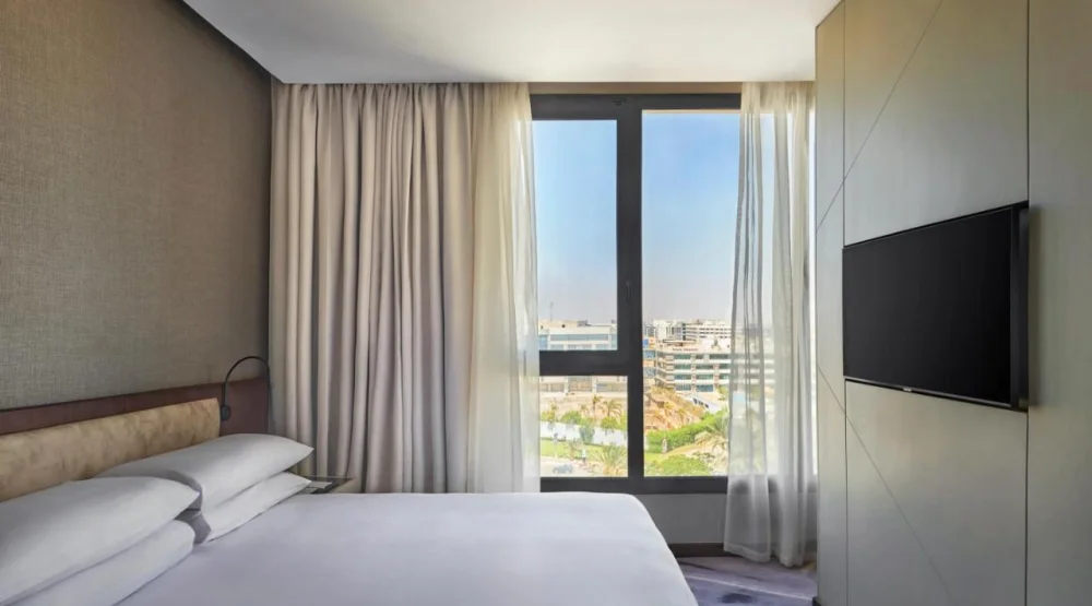 Junior King Suite at Crowne Plaza West Cairo Arkan